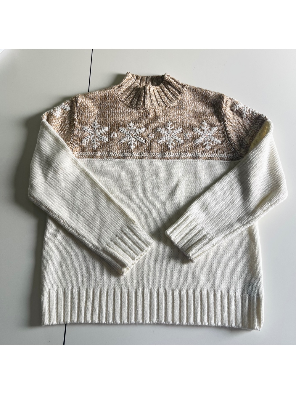 Vintage Norton McNaughton Petites Women's Size Medium Snowflake Knit Sweater